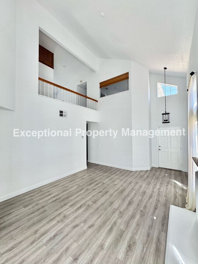 Building Photo - 11748 San Ribas Rd