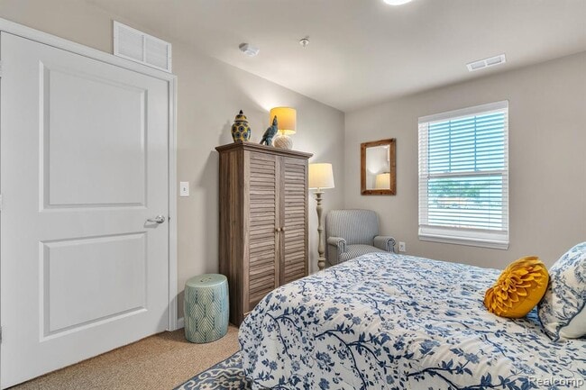 Building Photo - 1957 S Telegraph Rd