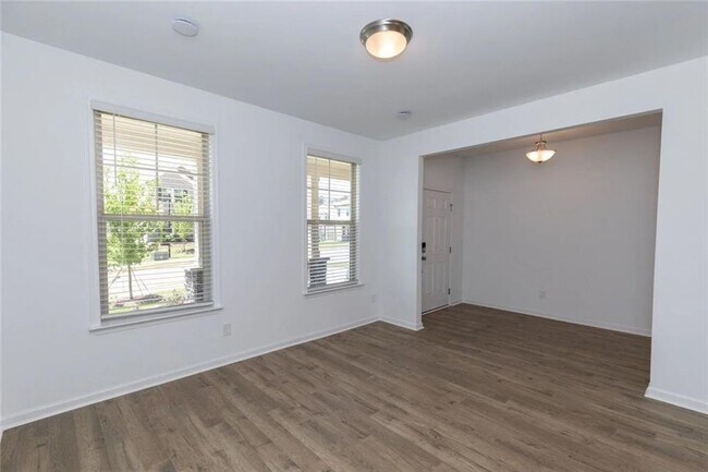 Building Photo - 1816 Derrick Dr