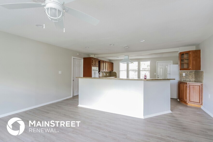 Building Photo - 3401 Spainwood Dr