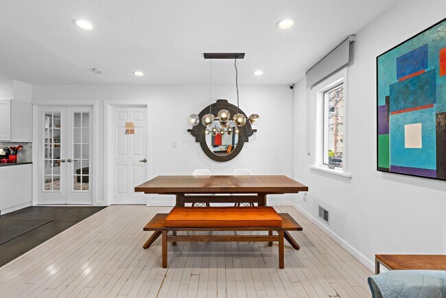 Building Photo - 450 2nd St