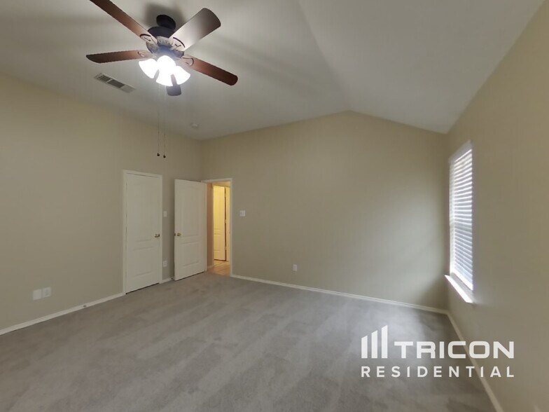 Building Photo - 8707 Woodrigg Dr