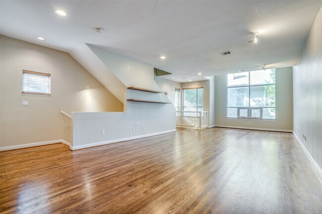 Building Photo - 4100 Travis St