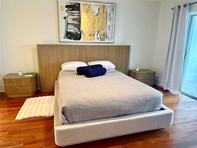 Building Photo - 2750 Gulf Shore Blvd N