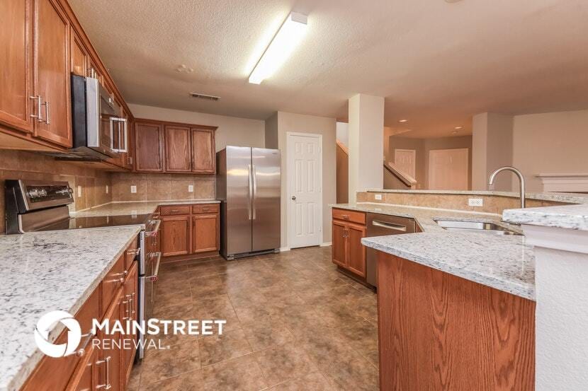 Building Photo - 520 Welch Dr