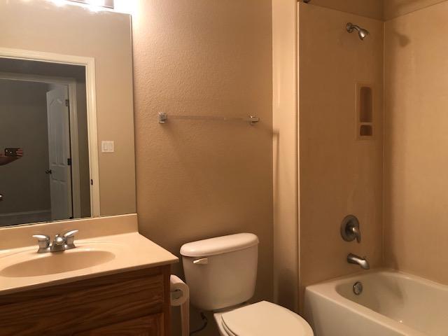 Building Photo - 639 Granite Point Tr SE