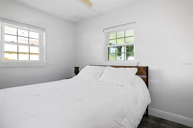 Building Photo - 4229 7th Ave N