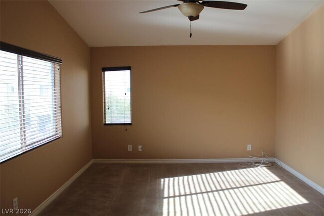 Building Photo - 8749 S Evan Lilas St