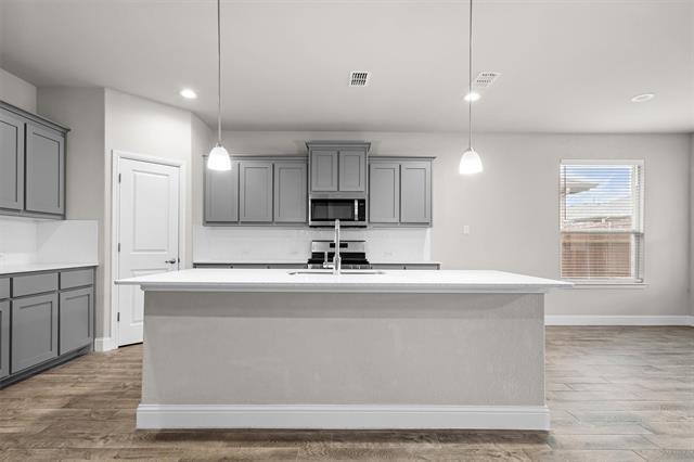 Building Photo - 825 Blackhorse Trl