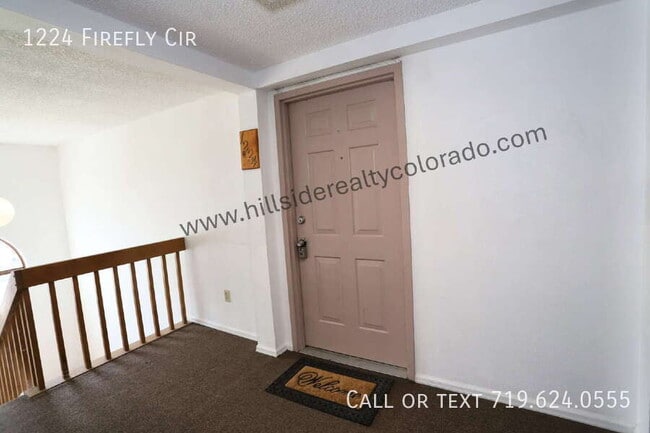 Building Photo - 1224 Firefly Cir