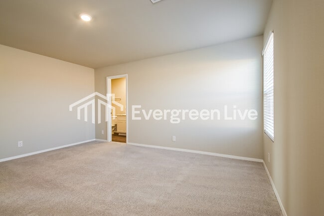 Building Photo - 8615 E 164th Ct S