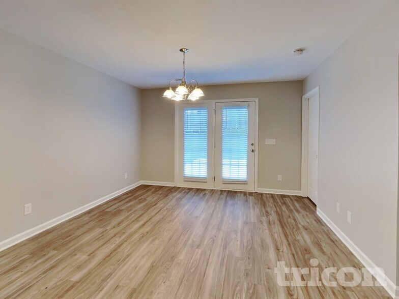 Building Photo - 2901 Quail Oak Dr