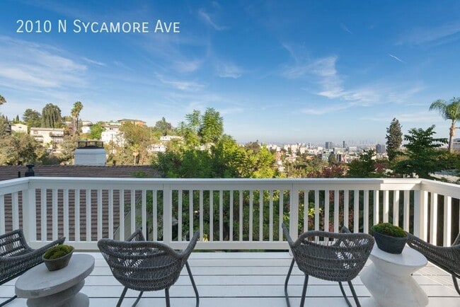 Building Photo - 2010 N Sycamore Ave