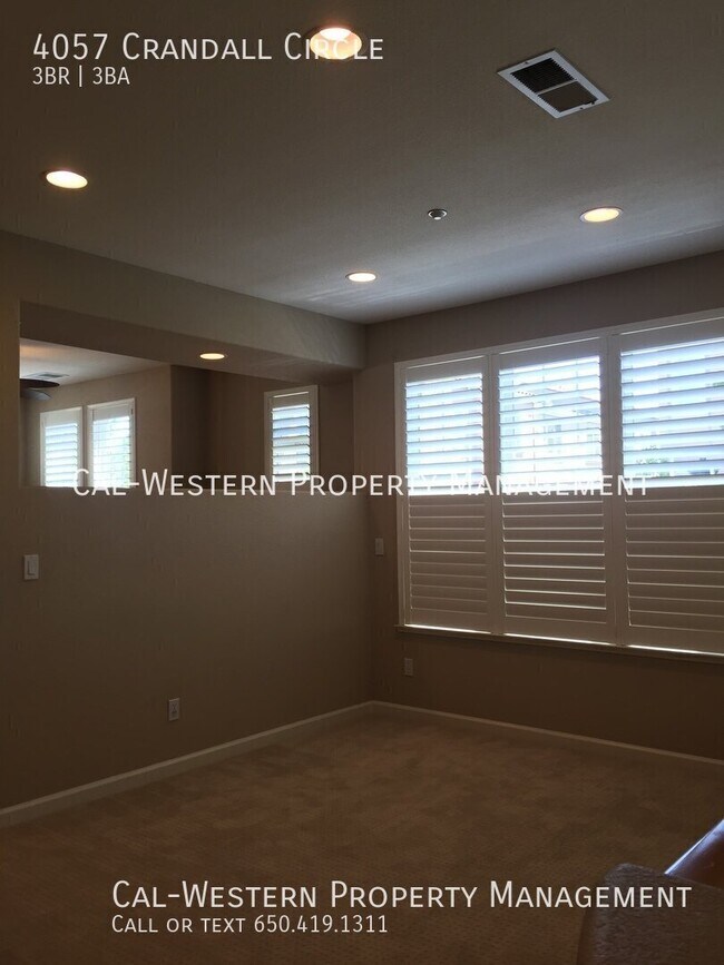 Building Photo - 4057 Crandall Cir