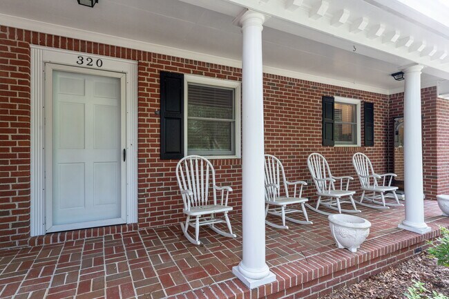 Building Photo - 320 Mendenhall Dr