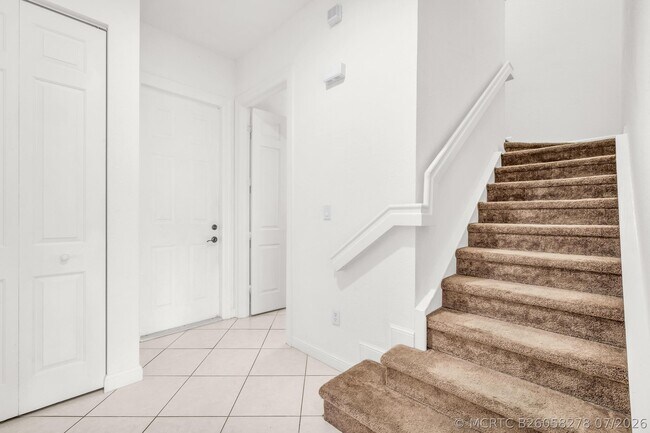 Building Photo - 669 Pacific Grove Dr