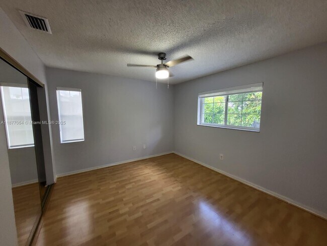 Building Photo - 9749 SW 213th Terrace