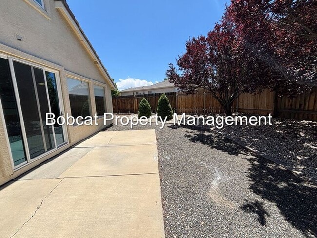 Building Photo - 1240 Flintwood Dr