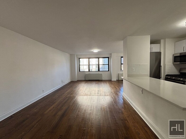 Building Photo - East 89th STREET