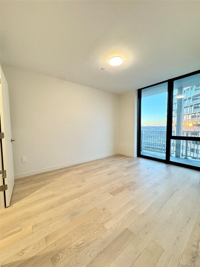 Building Photo - 131-02B 40th Rd