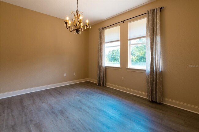 Building Photo - 10430 Birch Tree Ln