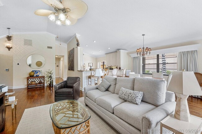 Building Photo - 2530 La Lique Cir