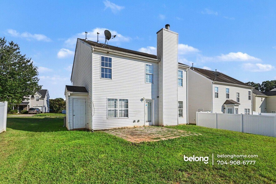Building Photo - 515 Tansy Dr
