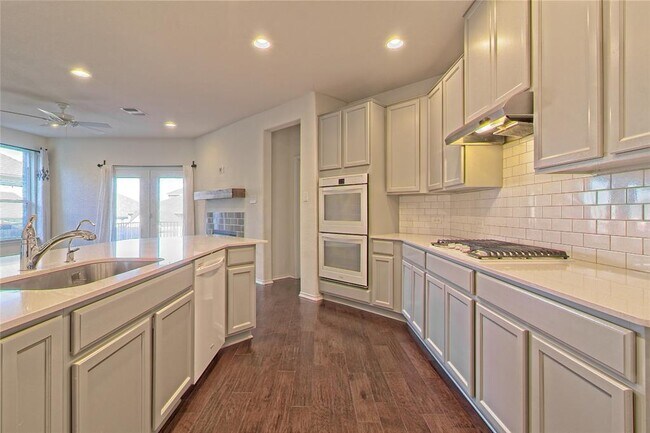Building Photo - 413 Sheepshank Dr