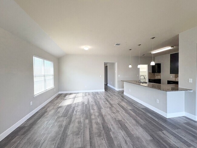 Building Photo - 11708 Cambrian Rd