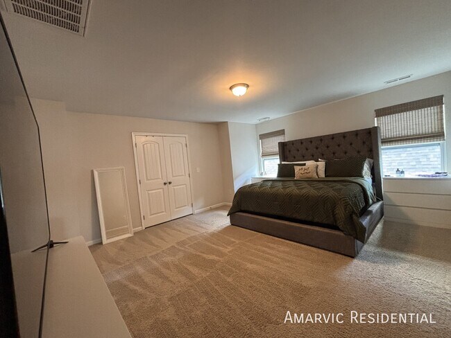 Building Photo - 205 Noble Deer Wy