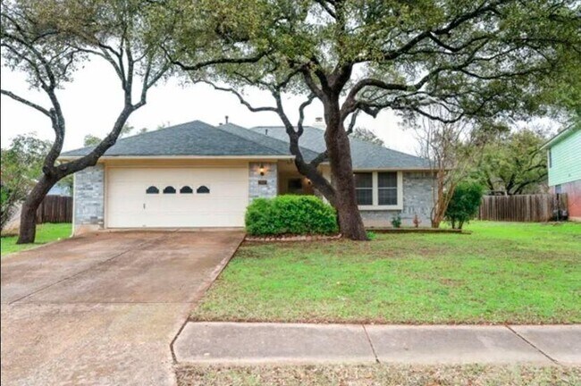 Building Photo - 2607 Beechnut Trce