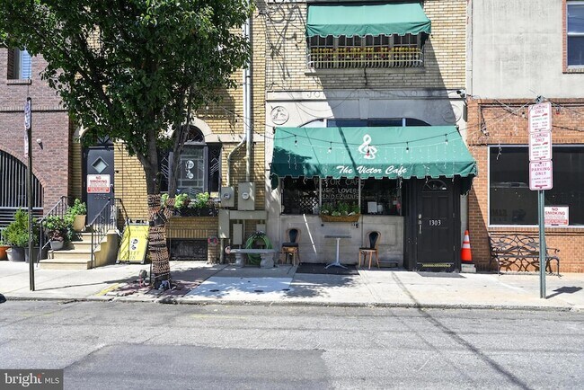 Building Photo - 1438 S 13th St