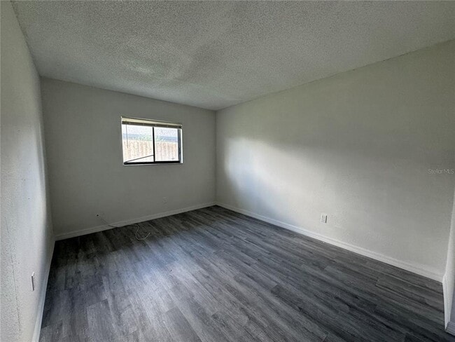 Building Photo - 605 Northlake Blvd