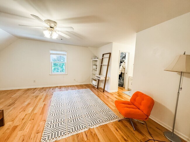 Building Photo - 138 Wood Creek Dr