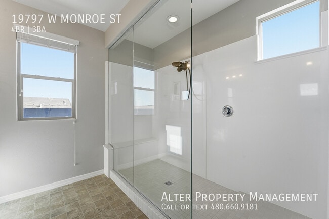 Building Photo - 19797 W Monroe St