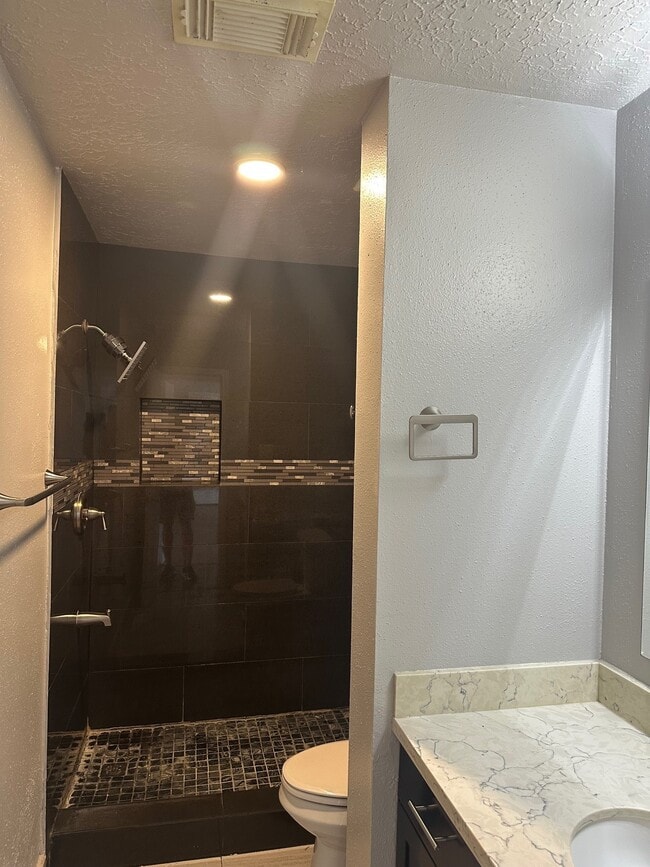 Building Photo - 16334 Rancho Blanco Dr