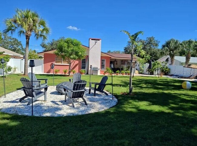 Building Photo - 1104 71st St NW