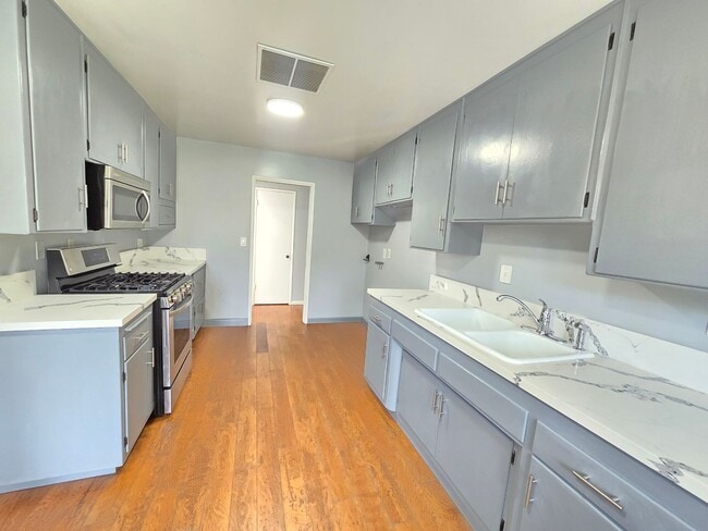 Building Photo - 45114 16th St W