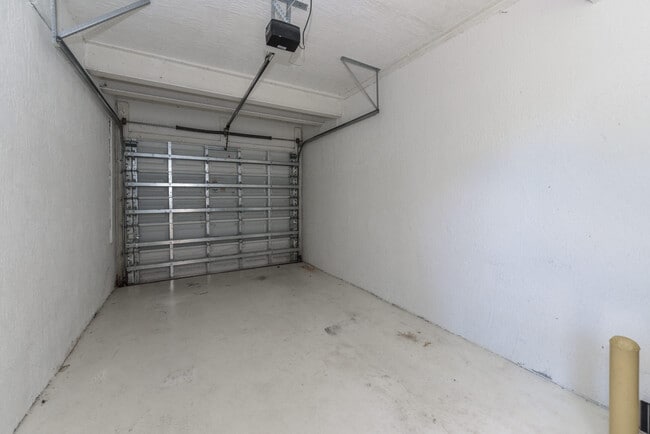 Building Photo - 12787 SE Old Cypress Dr