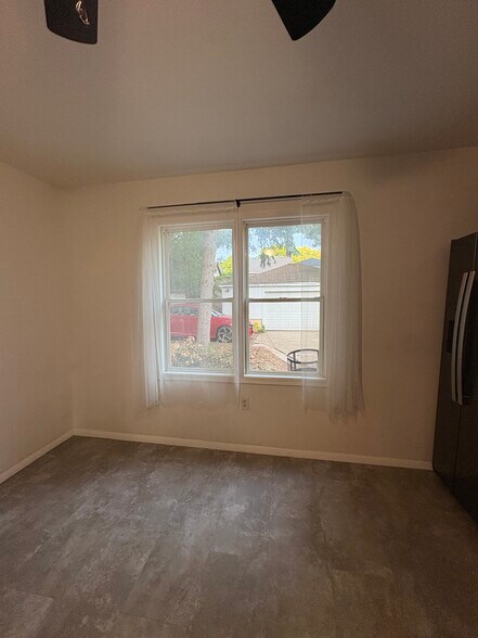 Building Photo - 2528 N 60th St