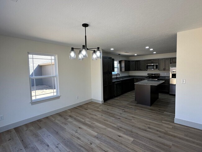 Building Photo - BRAND NEW 3 Bed 2 Bath in WAYNESVILLE - FOR RENT