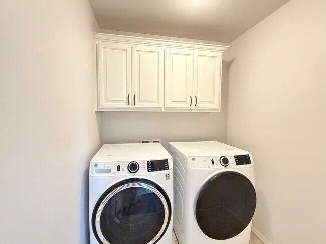 Building Photo - 18600 Luna Dr