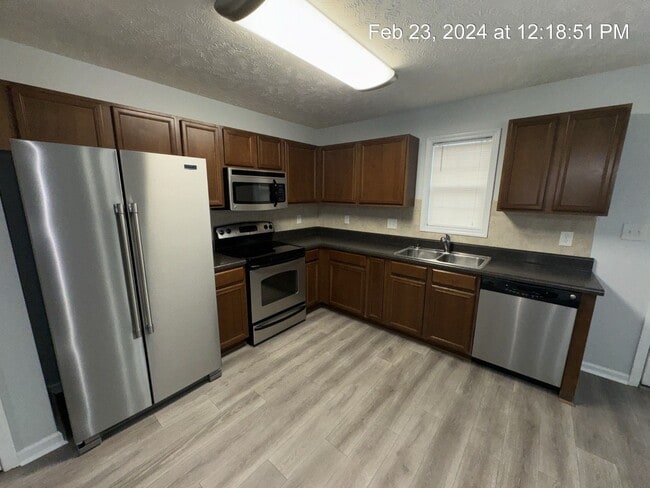 Building Photo - 4937 Yorkchester Dr