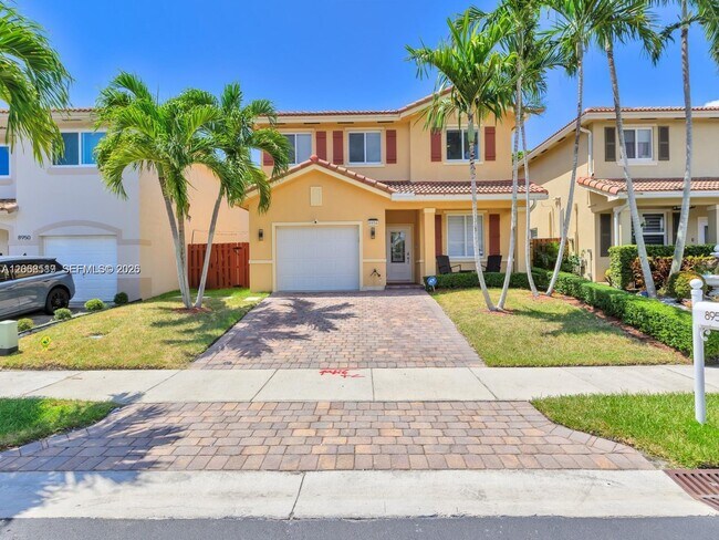 Building Photo - 8956 SW 215th Ln