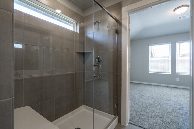 Building Photo - 18615 Century Pne Ln