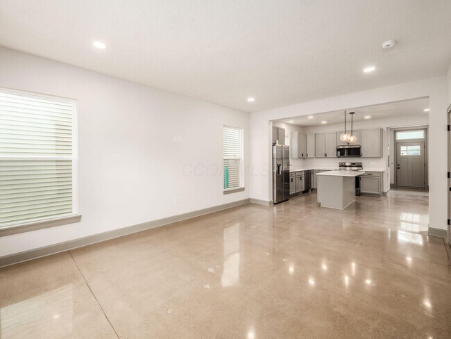 Building Photo - 166 Wisconsin Ave