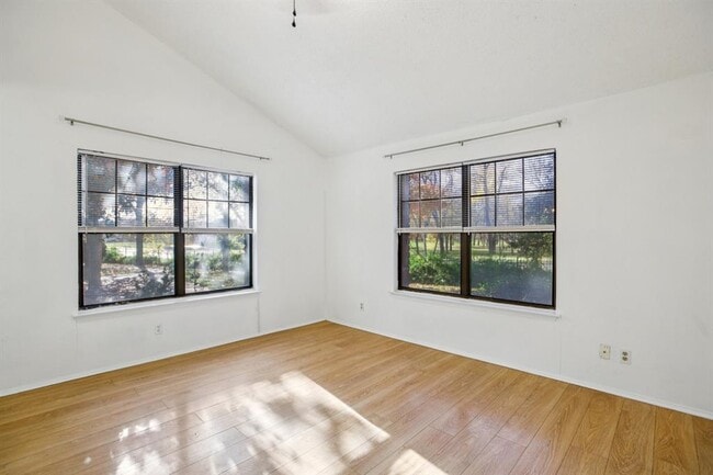 Building Photo - 9507 Quail Village Ln