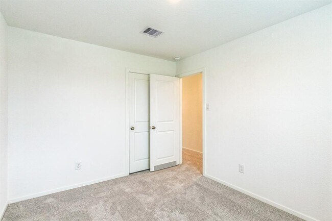Building Photo - 28826 Texas Sparrow Ln