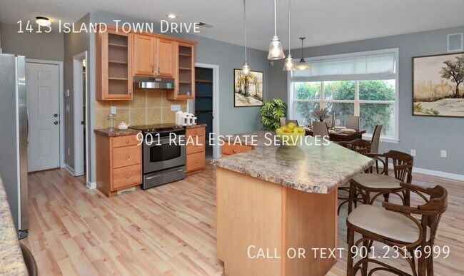 Building Photo - 1413 Island Town Dr