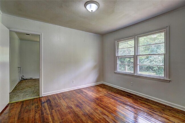 Building Photo - 3292 Arnwood Ave